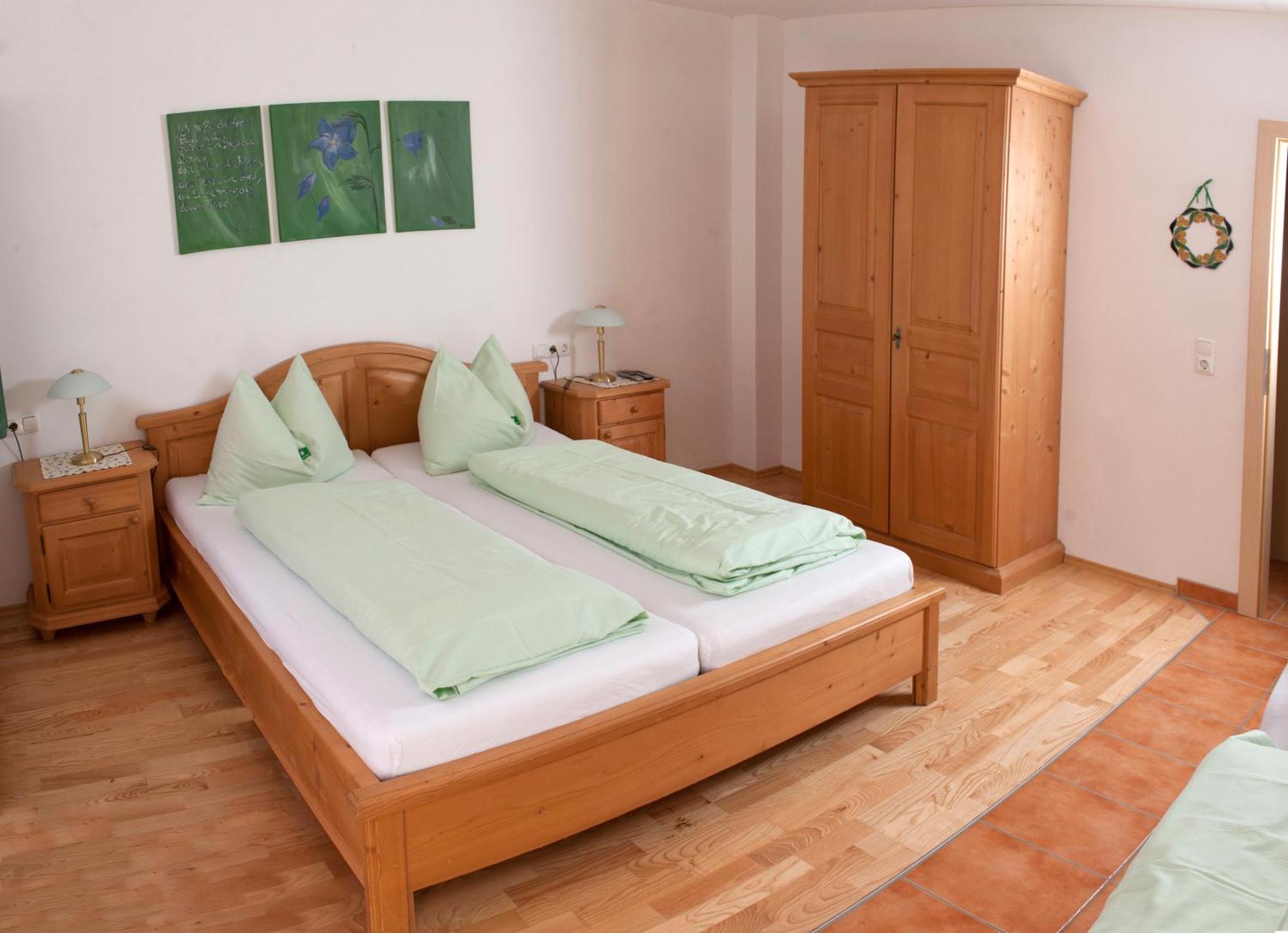 Bio-Bauernhof-Hotel Matlschweiger Lassing  Экстерьер фото
